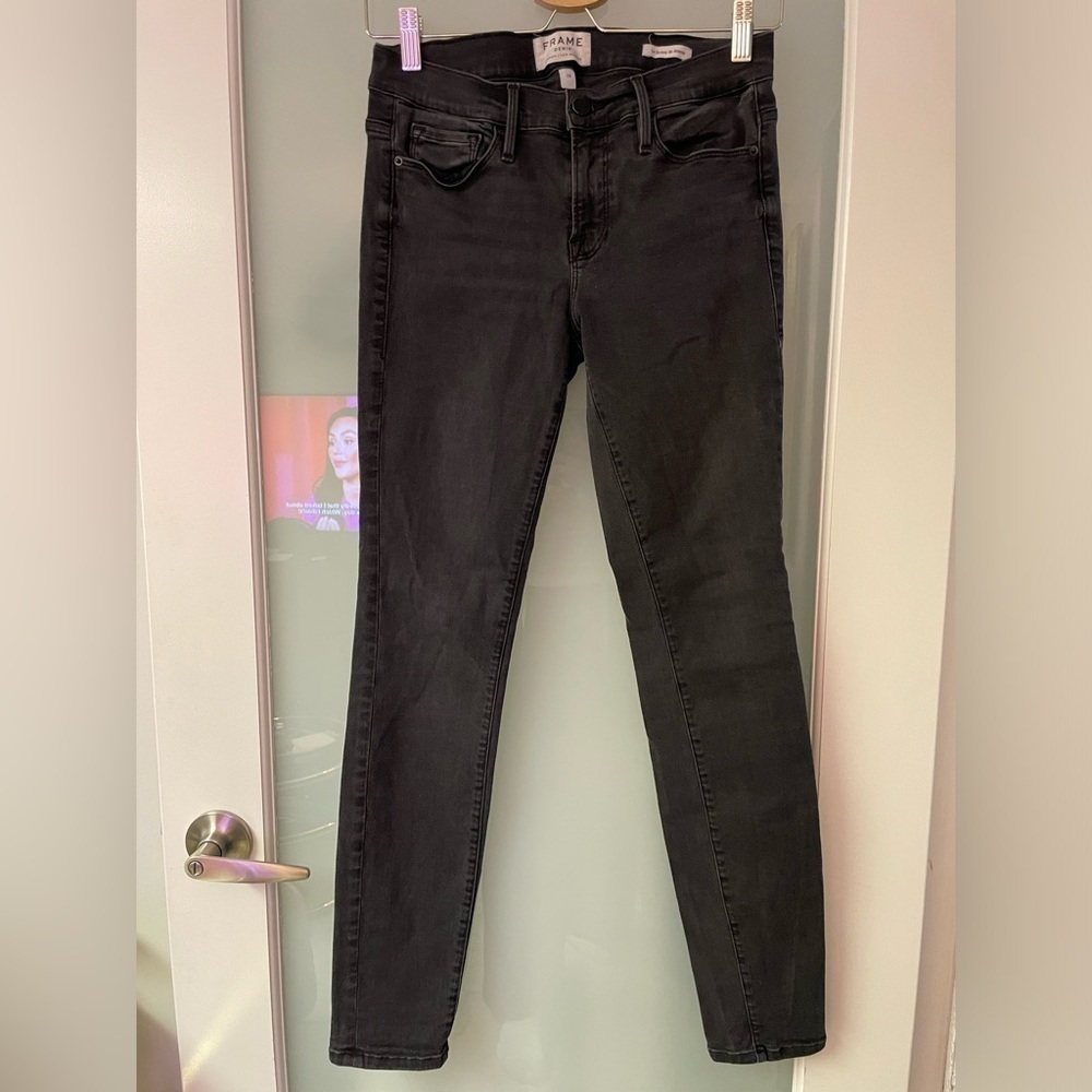 FRAME Size 28 Le Skinny De Jeanne - Knightrider
